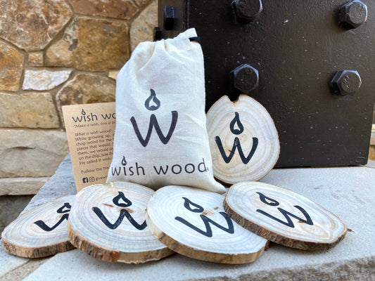 <img src="wish-wood-gift-bag-chips-wishes_jpg”  alt="wish wood bag full of chips and wishes - wish wood - for making memories and experiences"/>